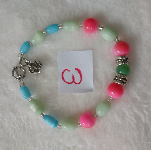 Bracelets - Picture 7 of 8